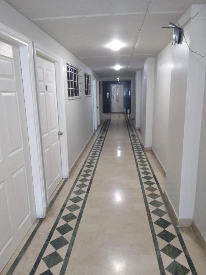 New Hotel Chilton Karachi Buitenkant foto